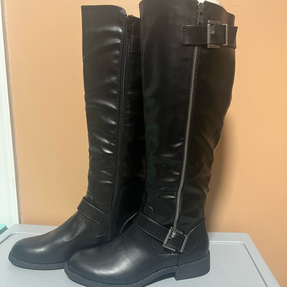 Black boots